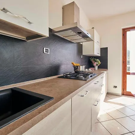 Apartmentsgarda - Astro Costermano