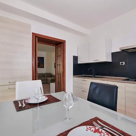 Apartmentsgarda - Astro Apartamento *