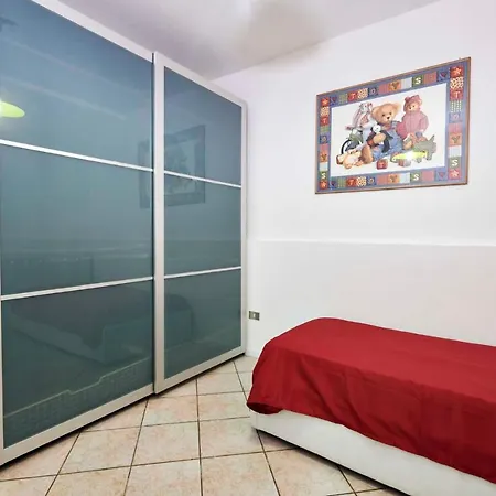 Apartmentsgarda - Astro Apartamento *