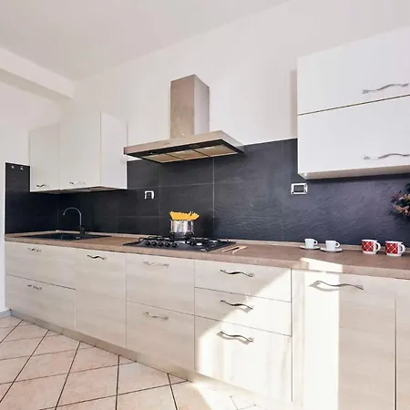 Apartmentsgarda - Astro Apartamento